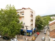 Izdavanje, dvosoban stan, 60m², Centar, Podgorica - image 13