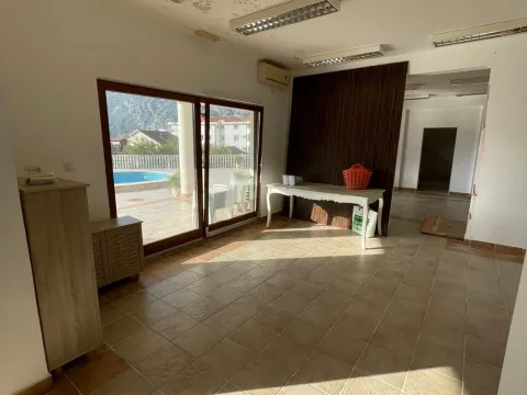 Sale, office space, 190m², Risan, Kotor - image 2