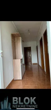 Izdavanje, dvosoban stan, 110m², Gornja Gorica, Podgorica - image 4