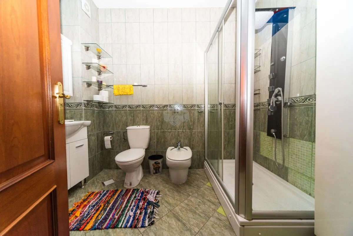 Rent, three bedroom apartment, 100m², Gorica C, Podgorica
