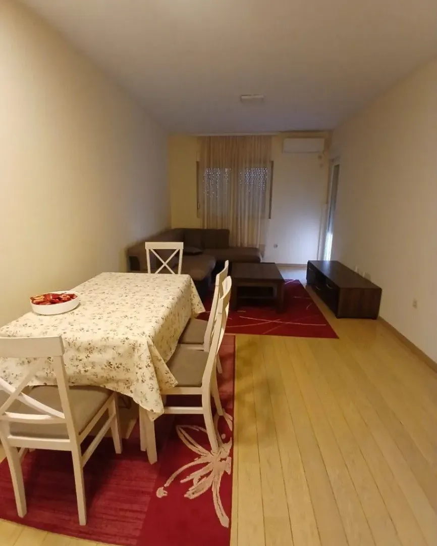 Izdavanje, jednosoban stan, 45m², City Kvart, Podgorica