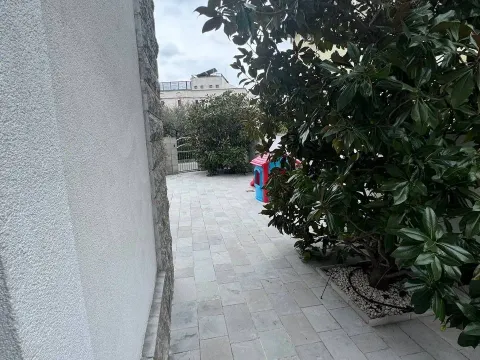 Rent, two bedroom apartment, 75m², Centar, Tivat - image 17