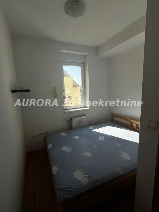 Rent, one bedroom apartment, 40m², Bulevar Oslobodjenja, Novi Sad Sve Podlokacije