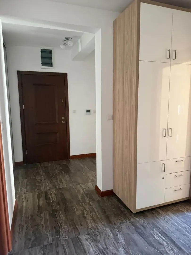 Izdavanje, dvosoban stan, 75m², Donja Lastva, Tivat