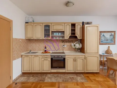 Sale, one bedroom apartment, 50m², Dobrota, Kotor - image 3