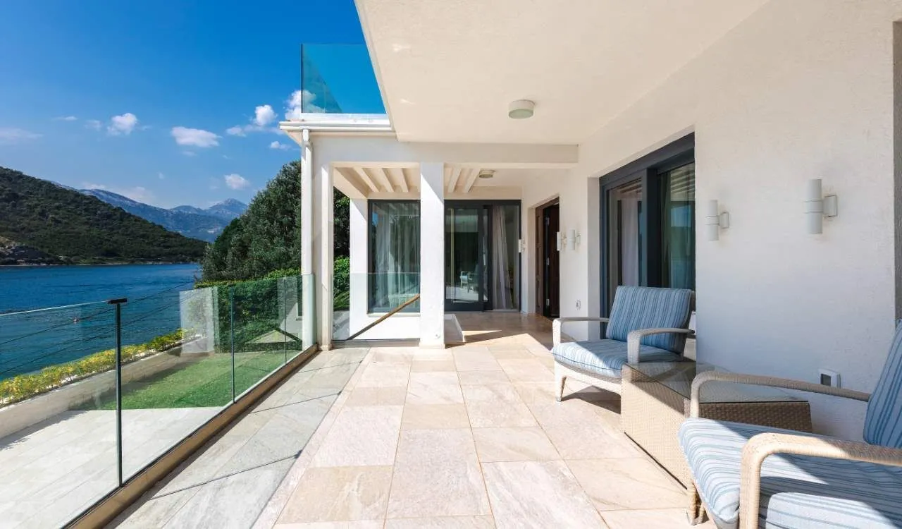 Sale, house, 423m², Lepetani, Tivat