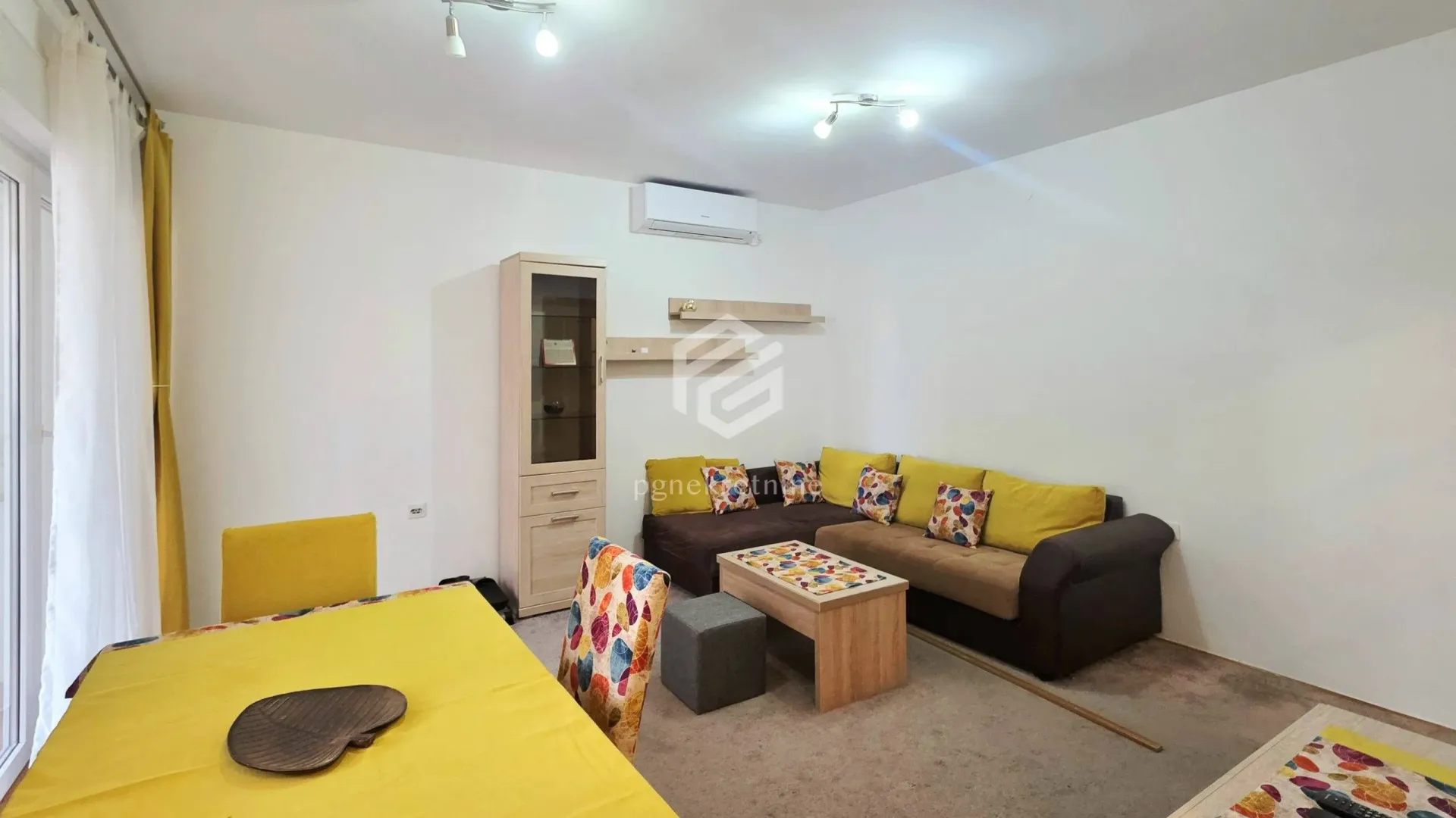 Rent, two bedroom apartment, 60m², Blok 9, Podgorica