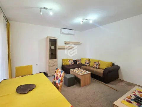 Izdavanje, dvosoban stan, 60m², Blok 9, Podgorica - image 3