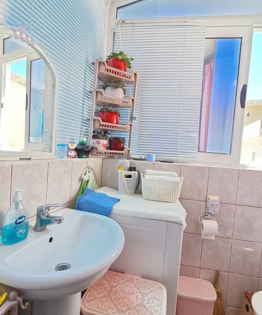 Prodaja, dvosoban stan, 58m², Bečići, Budva