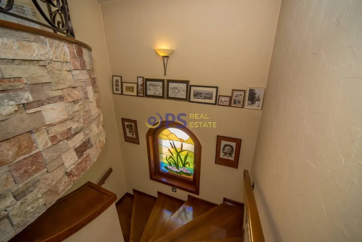 Prodaja, kuća, 169m², Cetinje, Crna Gora