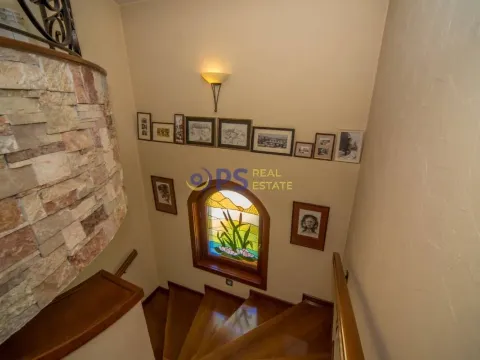 Prodaja, kuća, 169m², Cetinje, Crna Gora - image 14