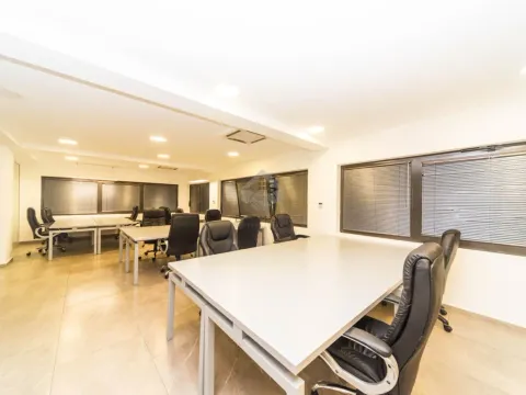 Rent, office space, 150m², Centar, Podgorica - image 1