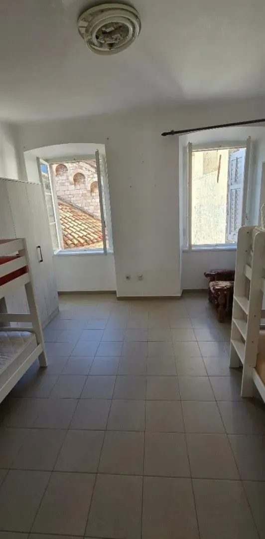 Prodaja, trosoban stan, 72m², Stari Grad Kotor, Kotor