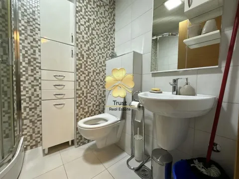Izdavanje, jednosoban stan, 50m², City Kvart, Podgorica - image 7