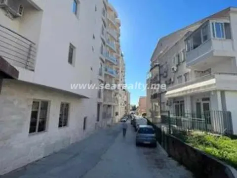 Izdavanje, jednosoban stan, 43m², Budva, Crna Gora - image 8