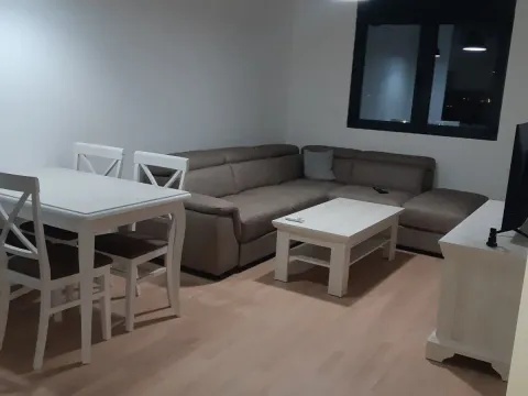 Izdavanje, stan, 45m², Pobrežje, Podgorica - image 2