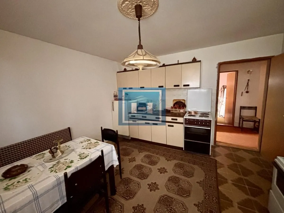 Prodaja, kuća, 300m², Budžino brdo, Jagodina