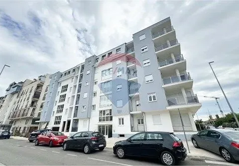 Prodaja, jednosoban stan, 37m², Krivi Most, Podgorica - image 8