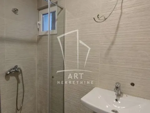 Izdavanje, kuća, 600m², Višnjička Banja, Palilula Sve Podlokacije - image 13