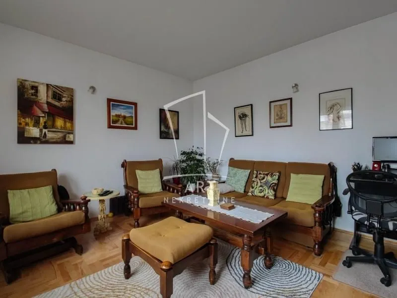 Prodaja, trosoban stan, 69m², Karaburma, Palilula Sve Podlokacije