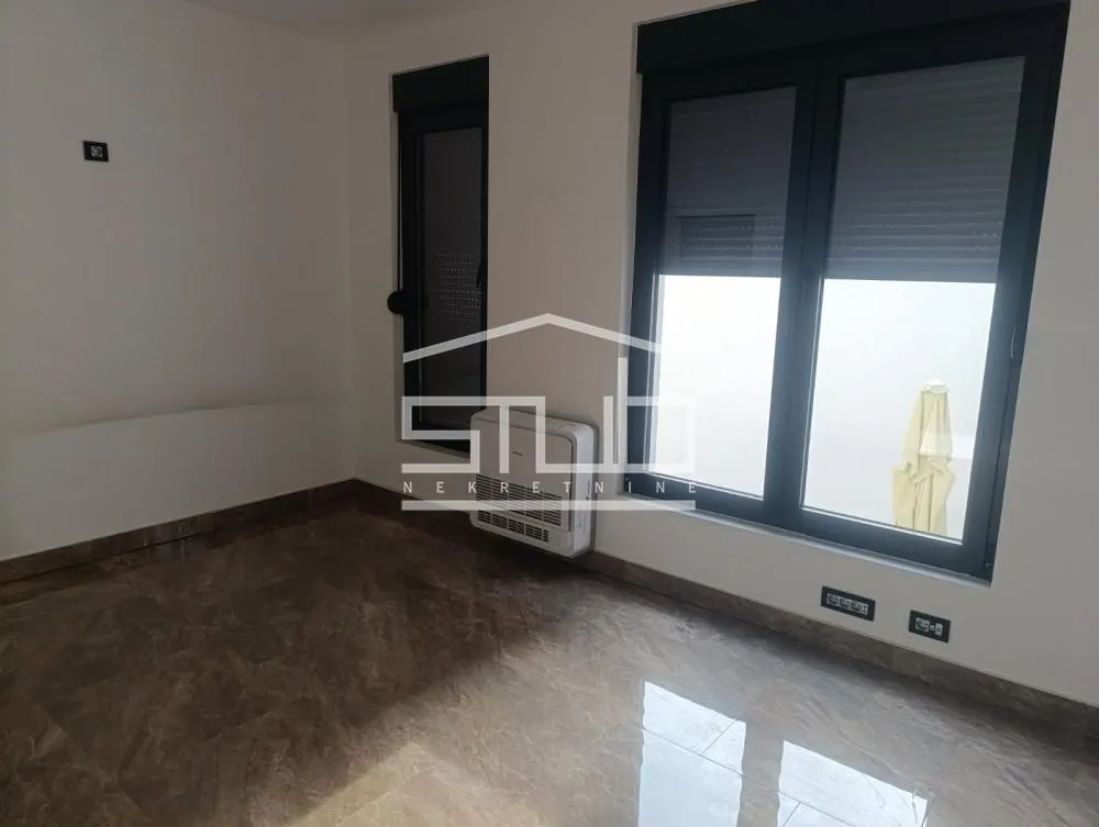 Rent, office space, 135m², Vukov Spomenik, Zvezdara Sve Podlokacije