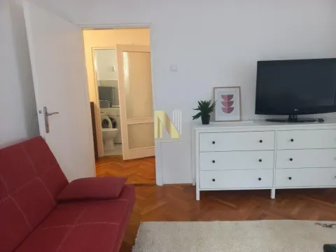 Izdavanje, dvosoban stan, 50m², Grbavica, Novi Sad Sve Podlokacije - image 3