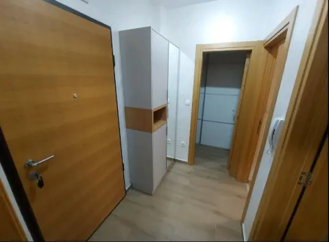 Prodaja, jednosoban stan, 42m², Nova Dalmatinska, Podgorica - image 4