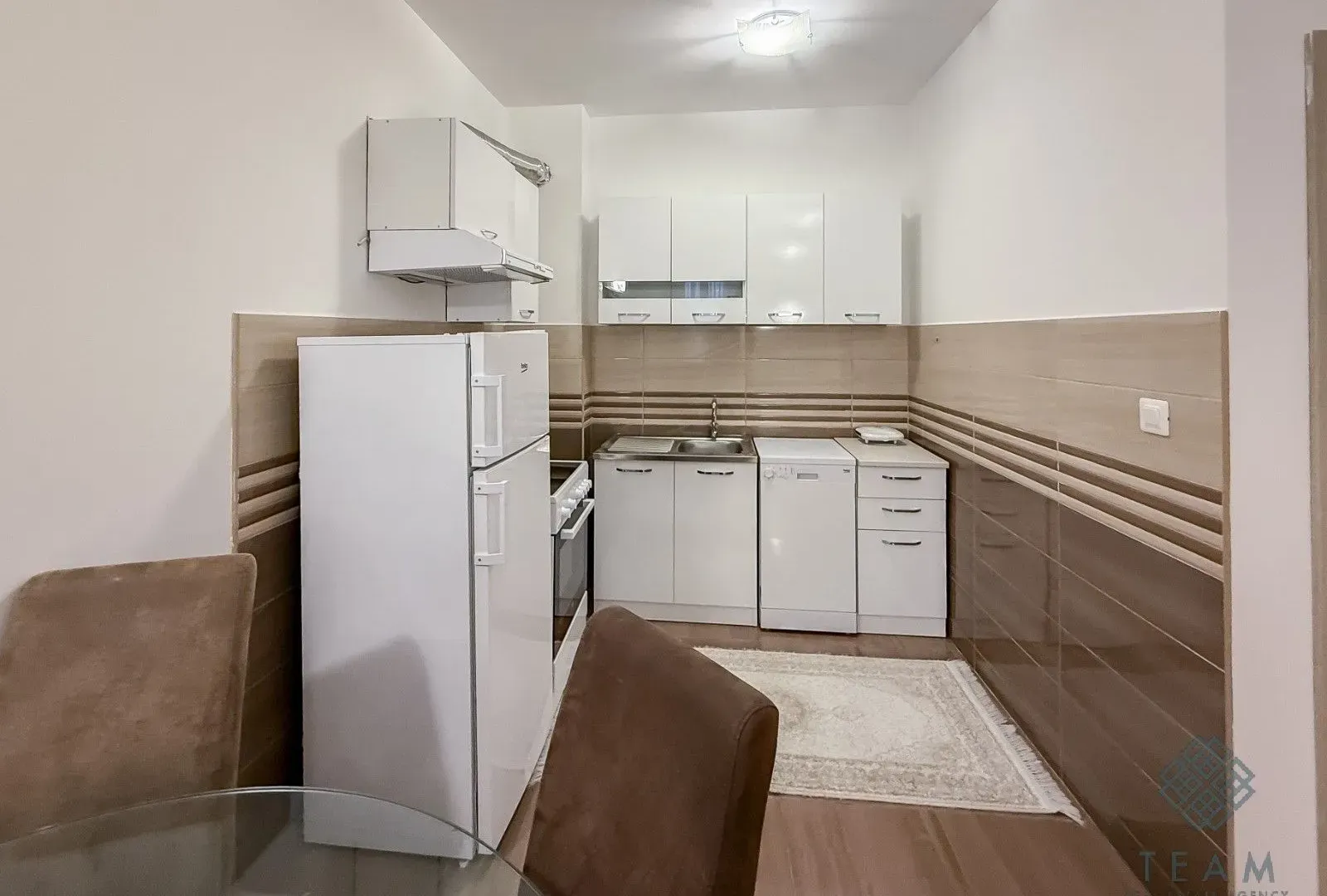 Izdavanje, jednosoban stan, 50m², Stari Aerodrom, Podgorica