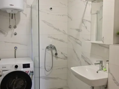 Izdavanje, jednosoban stan, 50m², Zagorič, Podgorica - image 8