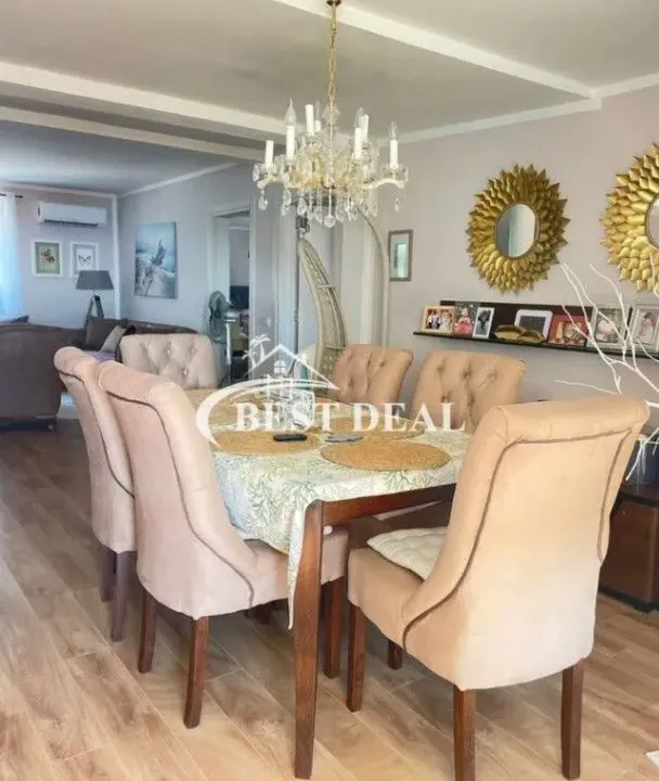 Prodaja, kuća, 192m², Šušanj, Bar