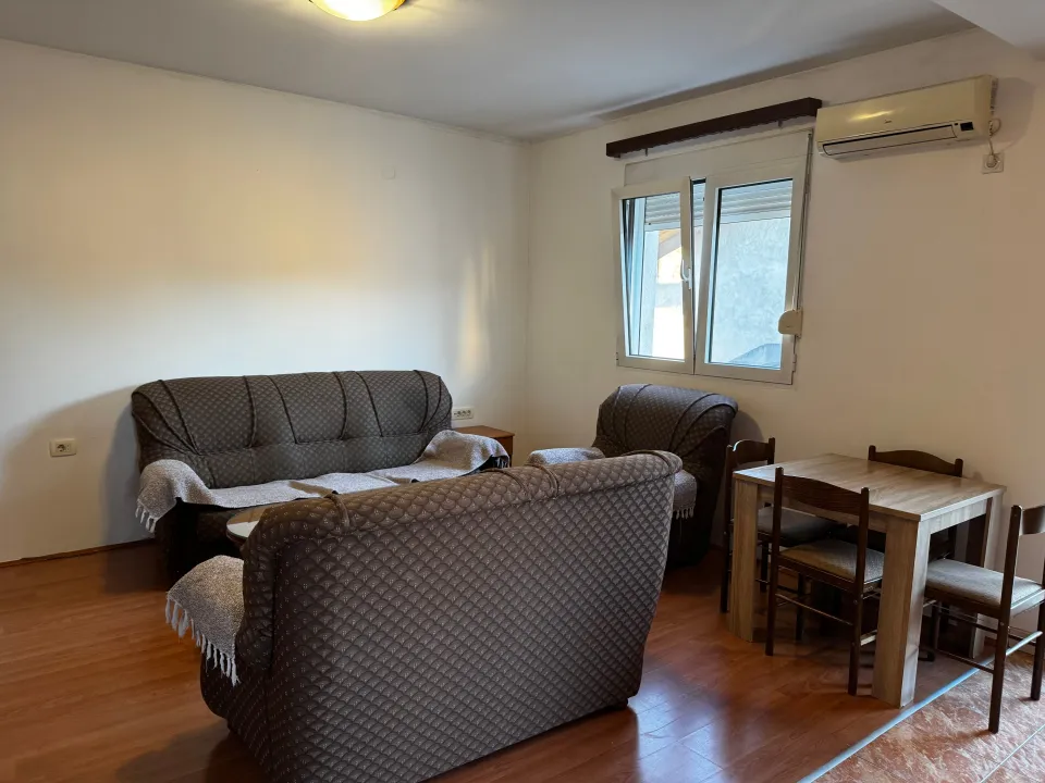 Rent, one bedroom apartment, 46m², Stari Aerodrom, Podgorica