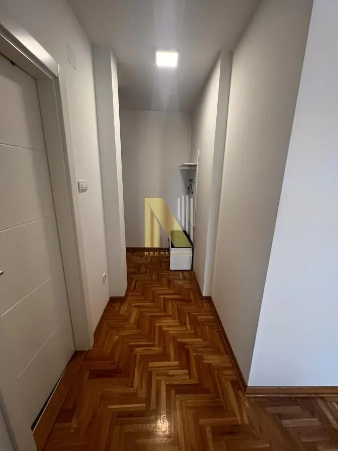 Izdavanje, jednosoban stan, 39m², Salajka, Novi Sad Sve Podlokacije
