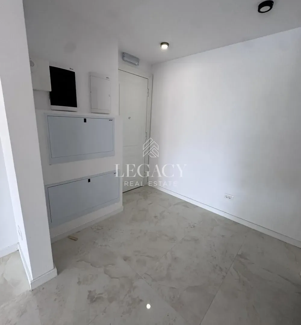 Rent, four bedroom apartment, 132m², Vračar Hram, Vračar Sve Podlokacije
