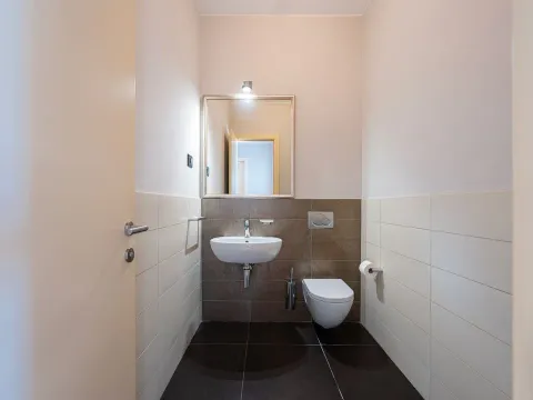 Rent, three bedroom apartment, 204m², Kod Capital Plaze, Podgorica - image 23