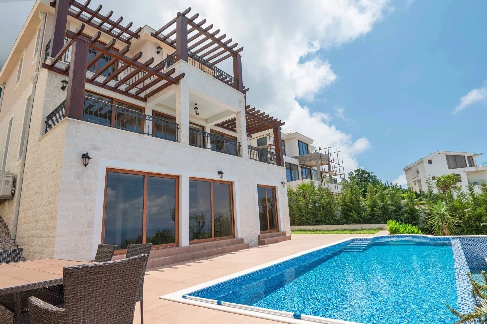 Sale, house, 335m², Blizikuće, Budva