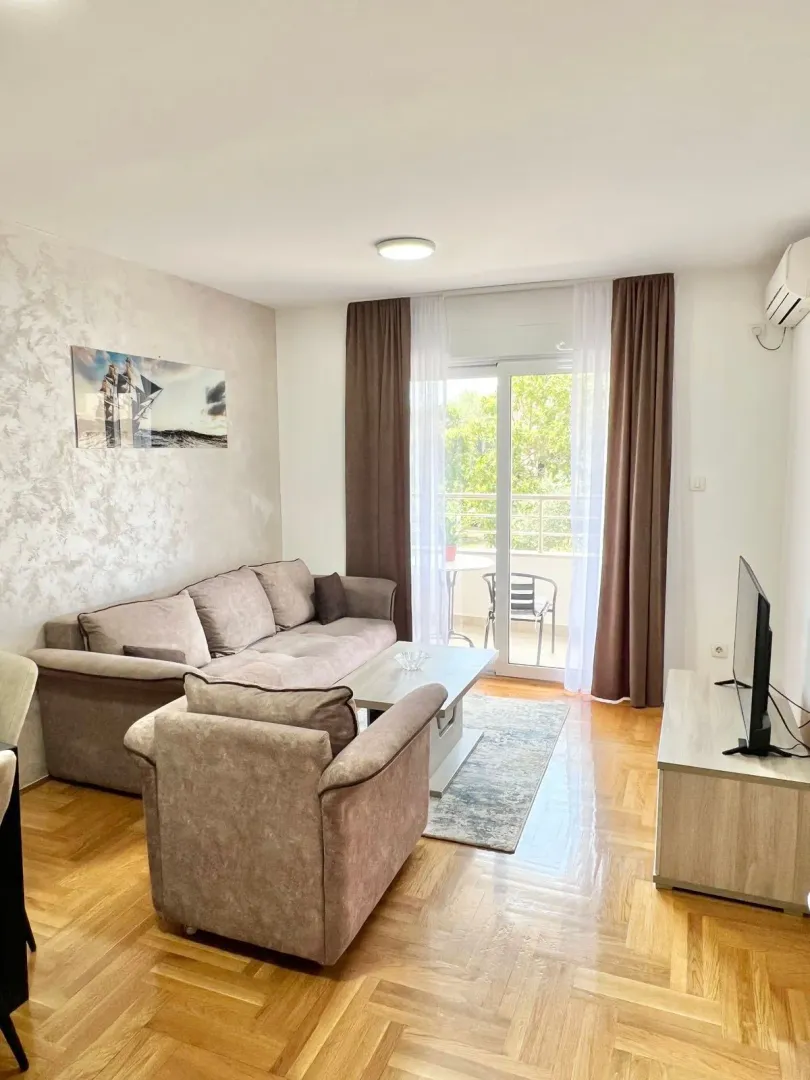 Rent, one bedroom apartment, 45m², Budva, Crna Gora