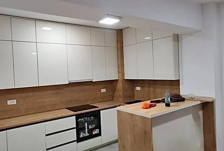 Izdavanje, dvosoban stan, 79m², Momišići, Podgorica