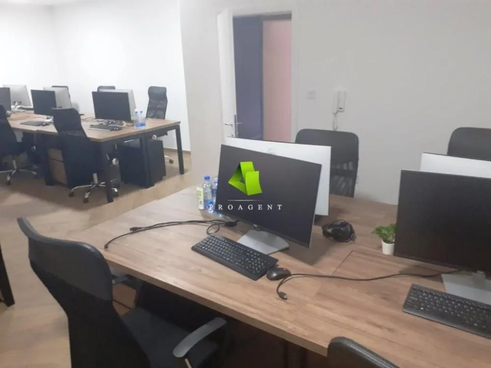 Izdavanje, poslovni prostor, 305m², Medijana, Niš