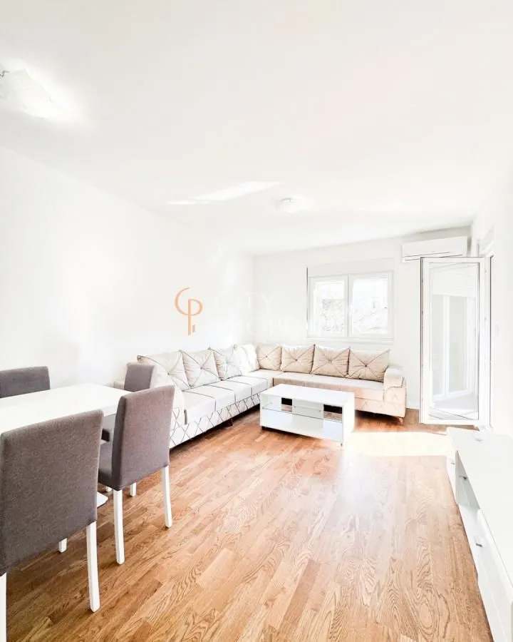 Rent, apartment, 45m², Stari Aerodrom, Podgorica