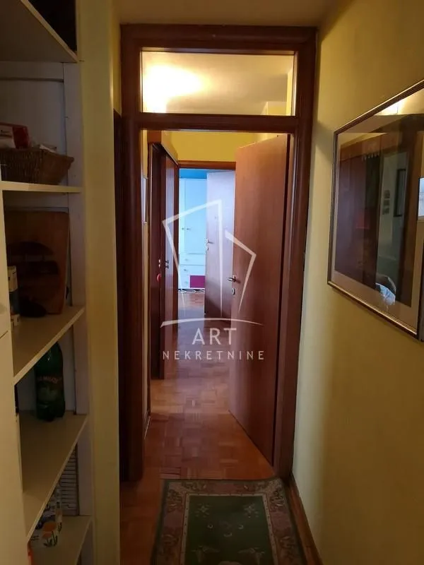 Prodaja, četvorosoban stan, 88m², Novi Beograd Blok 30, Novi Beograd Sve Podlokacije
