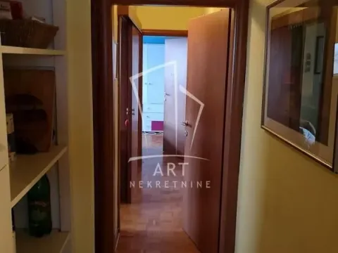 Prodaja, četvorosoban stan, 88m², Novi Beograd Blok 30, Novi Beograd Sve Podlokacije - image 3