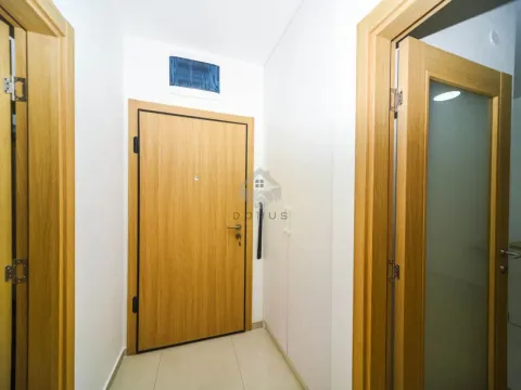 Rent, one bedroom apartment, 45m², City Kvart, Podgorica - image 10