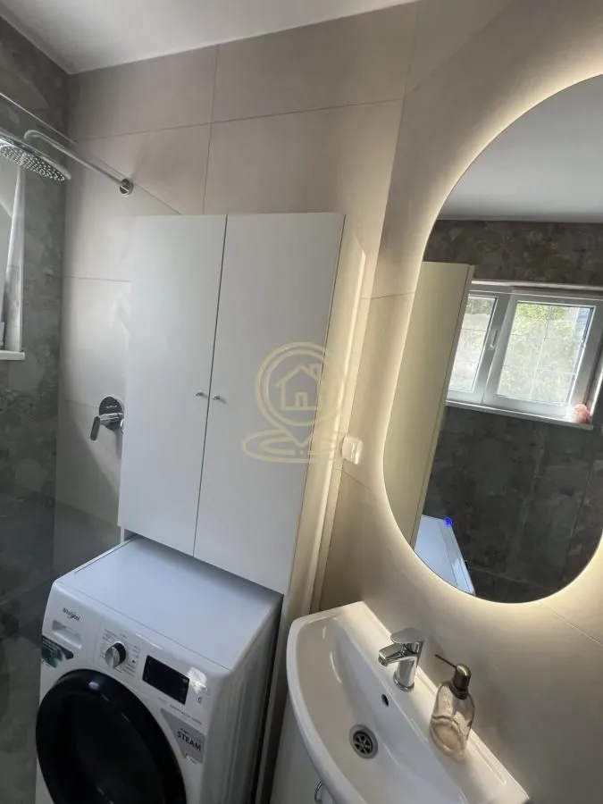 Rent, three bedroom apartment, 61m², Stari Grad, Beograd
