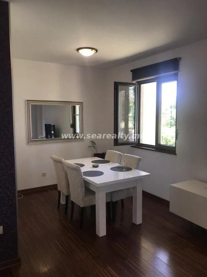 Prodaja, dvosoban stan, 114m², Gorica C, Podgorica