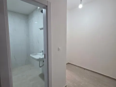 Prodaja, dvosoban stan, 85m², Bečići, Budva - image 12