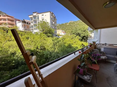 Sale, two bedroom apartment, 65m², Lazi, Budva - image 17