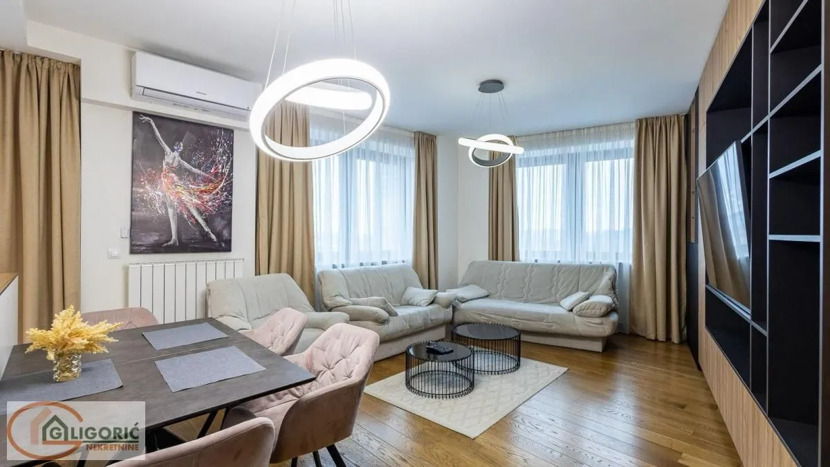 Prodaja, trosoban stan, 92m², Savski Venac, Beograd