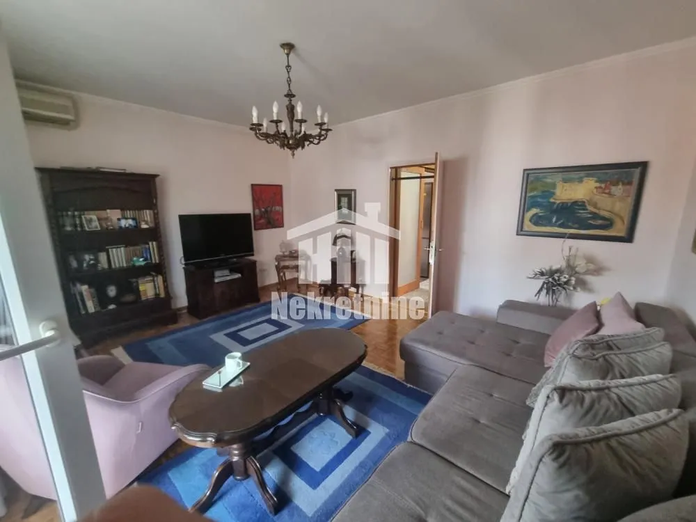 Sale, four bedroom apartment, 100m², Zemun Sve Podlokacije, Beograd