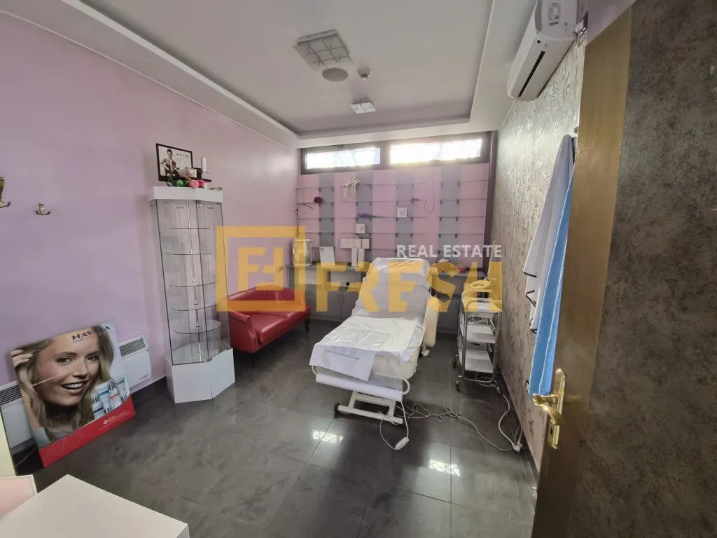 Sale, office space, 60m², Pejton, Podgorica
