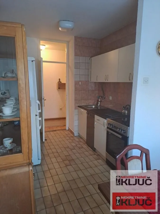 Izdavanje, jednosoban stan, 55m², Bulevar Oslobodjenja, Novi Sad Sve Podlokacije